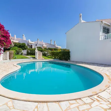 Roberts By Interhome בית נופש אלבופיירה