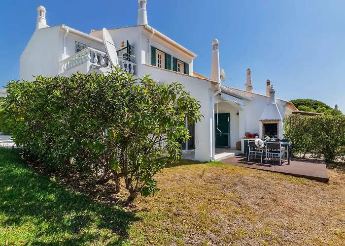 Dom wakacyjny Roberts By Interhome Albufeira